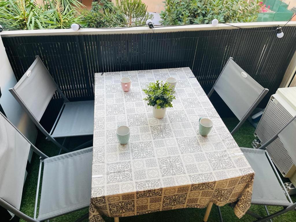 Studio Climatise, 50 M De La Prom, Wifi 니스 외부 사진